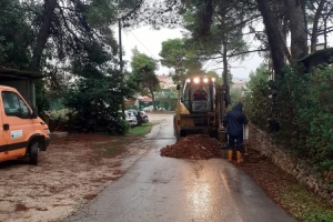 Sanacija puknuća cjevovoda u Sutomiškoj ulici